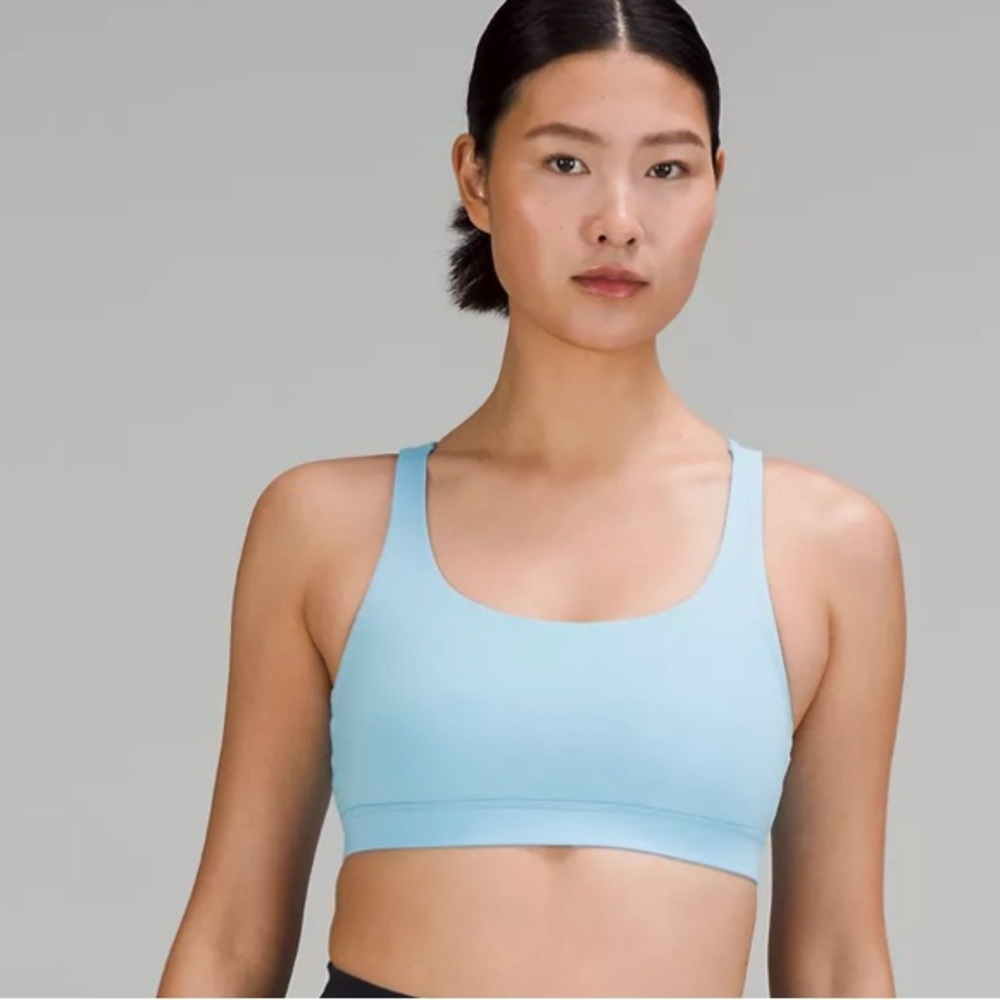Blue lululemon sports bra size 4